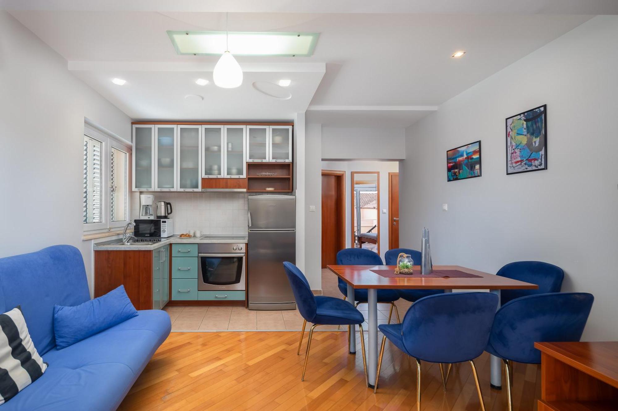 Brkic Apartments With Private Parking Makarska Cameră foto